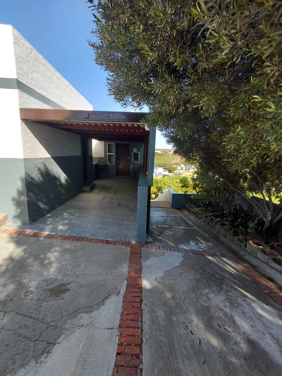 3 Bedroom Property for Sale in Stilbaai Wes Western Cape